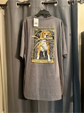 Gray Dog Graphic T-Shirt with Retriever Design STRAIGHT UP SOUTHERN